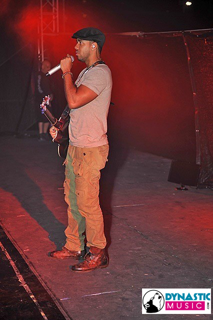 romeo_santos_bach..._dsc7887-3a7c4a4